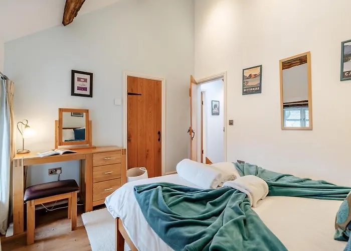 2 Bed In Oc-c33392 *