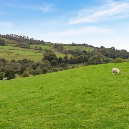 2 Bed In Oc-c33392 Holiday home